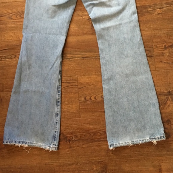 ‼️SALE‼️ Vintage Lightwash Jeans - Picture 5 of 7
